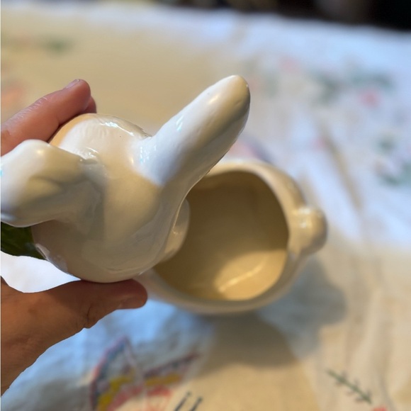 Vintage Charming White Bunny with Orange Carrot Planter - Picture 4 of 8